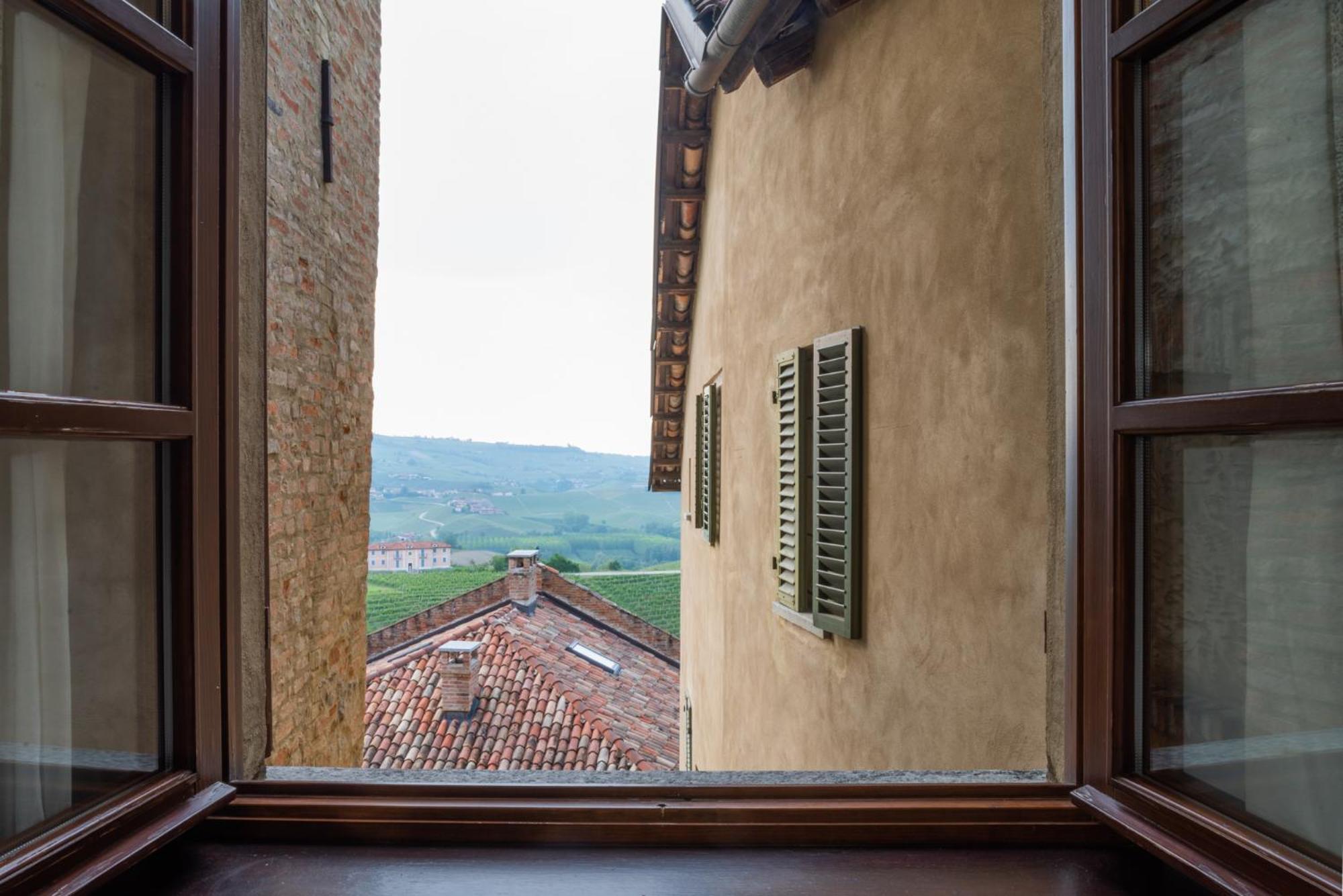 Le Torri - Castiglione Falletto Kültér fotó