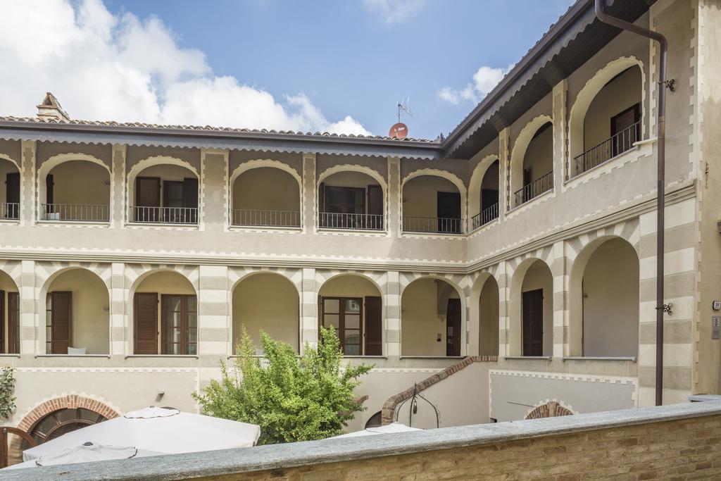 Le Torri - Castiglione Falletto Kültér fotó